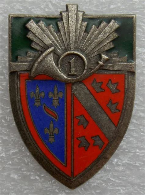 France Insigne Militaire 1 Er Regiment De Chasseurs Andor Le Cannet Eur