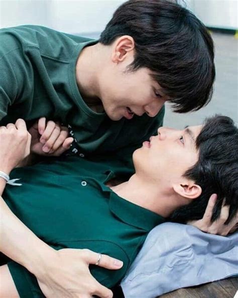 Pin By Heebum On Mewgulf Cute Gay Couples Cute Gay Mew