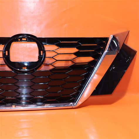 Nissan Sentra Grille Lb A Sedan Oem