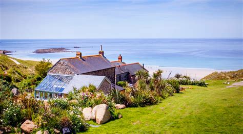 Castaways- cool cottage on the beach in Sennen, Cornwall | Beach ...