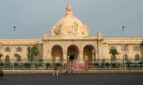 Vidhan-Sabha-Bhopal - WikiArquitectura