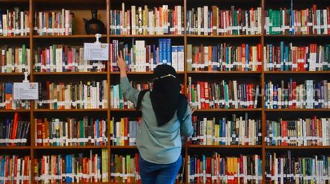 Berkunjung Ke Perpustakaan Baca Di Tebet Ruang Literasi Baru Di