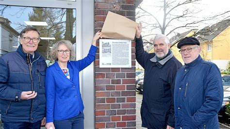 Neue Tafel enthüllt Auszeichnung fürs Alte Stadtbad Haspe