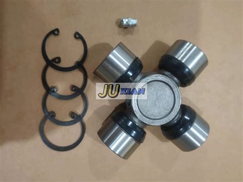 universal joint 04371-30020 GUT17 - AUTO PART