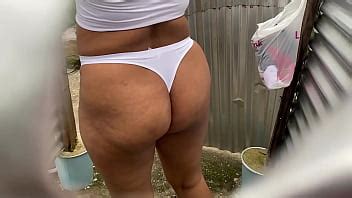 Camara Graba En Vestidor De Playa A Mujer Sin Darse Cuenta Latina Grabada Xnxx