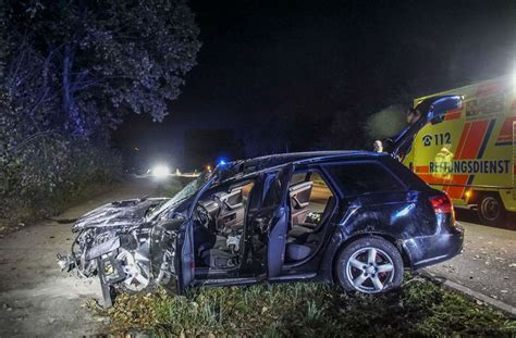 Unfall Bei Weil Im Sch Nbuch Zwei Schwerverletzte Nach Crash Mit Baum