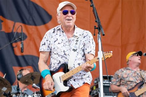 Old Dominion Pay Homage To Legendary Margaritaville Singer Jimmy