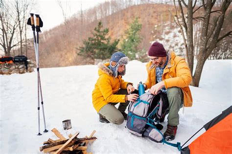 19 Tips for Hiking in Winter (2024)