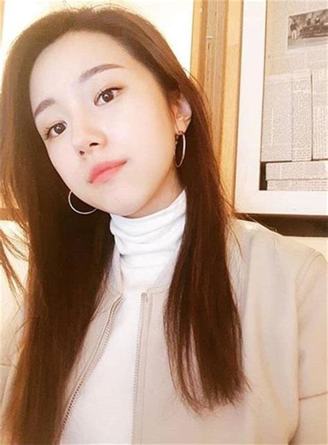 3 cô giáo Hàn Quốc cực hot trên MXH Mặt xinh body nóng bỏng chẳng thua kém hot girl