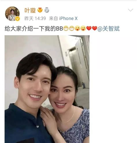 43岁叶璇晒婚纱照，和一位神秘男子牵手对视，手上的婚戒夺人眼球 腾讯新闻