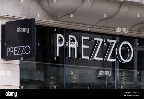 Prezzo Sign Hi Res Stock Photography And Images Alamy