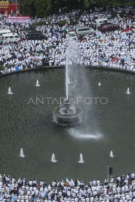 Zikir Dan Doa Bersama Antara Foto