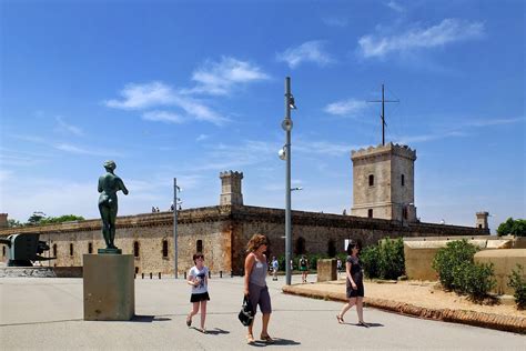 Montjuïc Castle | BCN Guide: Barcelona’s activities calendar ...