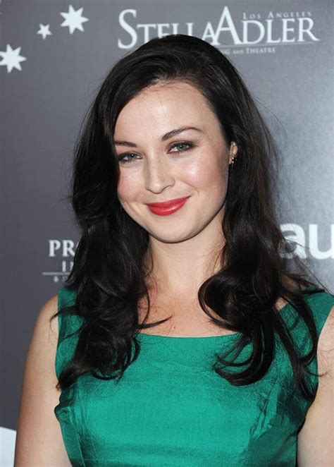 10 Hot Sexy Robin McLeavy Bikini Pics