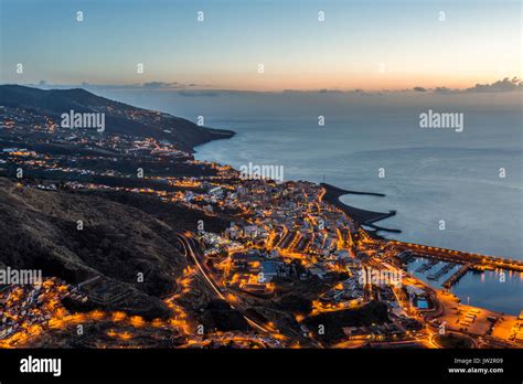 Santa Cruz de La Palma at sunrise. Canary islands Stock Photo - Alamy