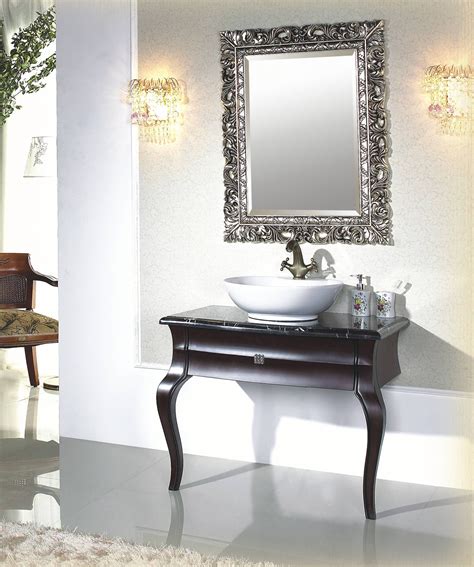 25 Ideas of Vintage Style Bathroom Mirrors