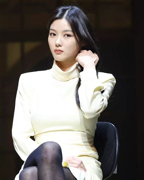 Pin Oleh Realreckless Di Kim Yoo Jung Gaya Rambut Gaya Rambut