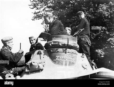 German tank crew during fighting in France, 1940 Stock Photo - Alamy