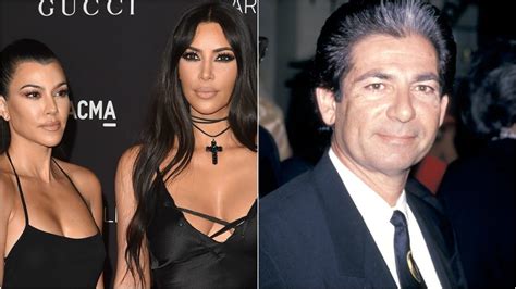 Kim and Kourtney Kardashian Remember Their Late Father Robert on His ...