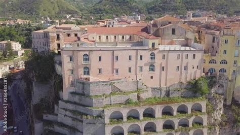 Tropea città in Calabria Meta di turismo estivo per la sua costa