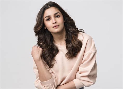 Alia Bhatt Records Her First Single For Sadak 2 Bollywood News