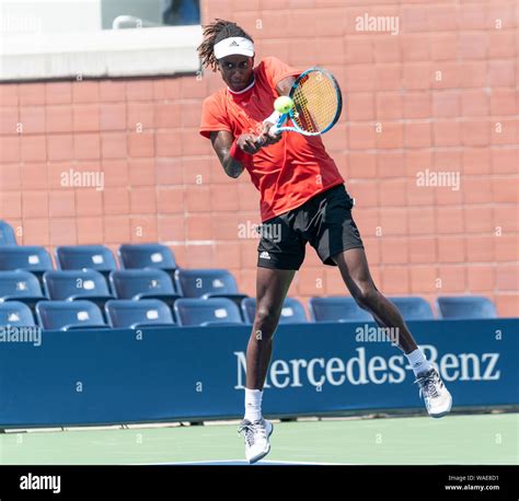 Mikael Ymer Sweden Hi Res Stock Photography And Images Alamy