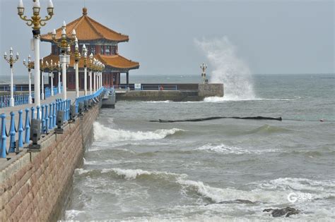 注意防范！台风“杜苏芮”携风带雨，青岛海边掀大浪 青报网 青岛日报官网