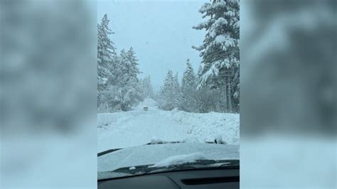 Watch A Train Bulldoze Through Feet Of Snow In Californias Donner Pass