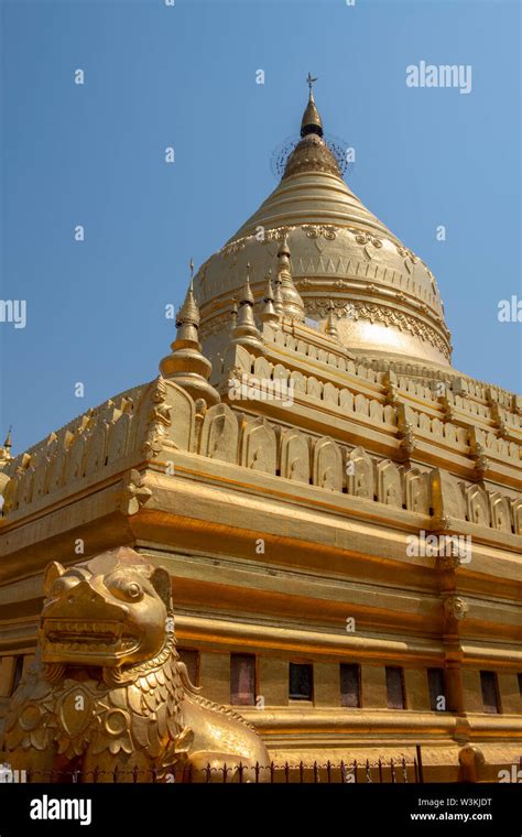 Myanmar Aka Burma Bagan Nyaung U Shwezigon Pagoda Aka Shwezigon Paya