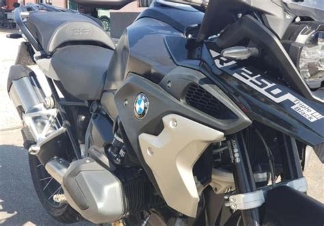 Bmw R Por R Curitiba Pr Id Chaves Na M O