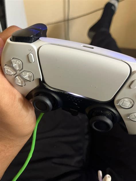 What’s wrong with my controller : r/playstation5