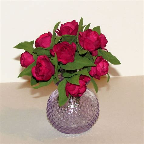 Маленькие розочки в смешанной технике,бумага и фоамиран. Для кукольных ...