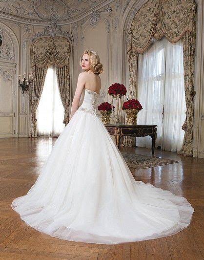 Justin Alexander Wedding Dress Style 8716