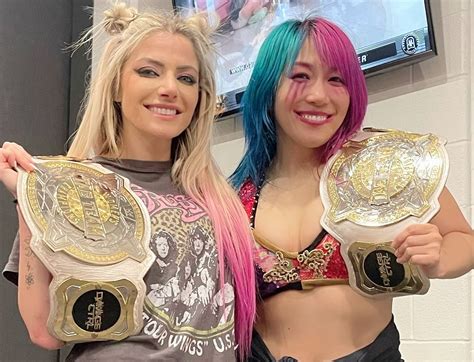 Asuka Alexa Bliss Crowned New Tag Team Champs In Raw Main Event