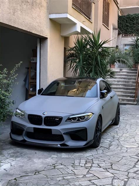 Fagnart adlı kullanıcının Voiture panosundaki Pin | Lüks arabalar ...