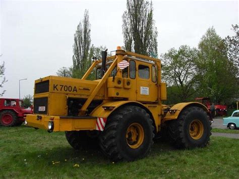 The K 700A Russian К 700 is a four wheel drive heavy duty tractor