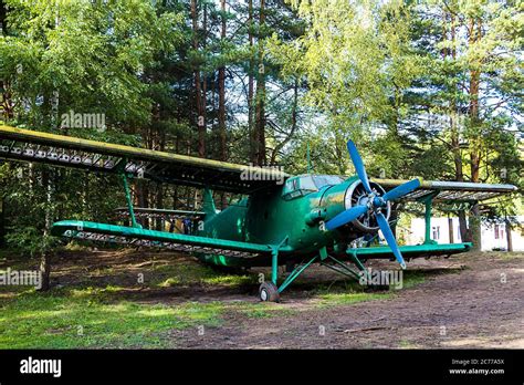 Old abandoned aircraft in the forest Stock Photo - Alamy