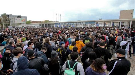 Cento Ispettori Del Lavoro Al Comicon A Napoli 83 Lavoratori In Nero