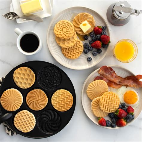 Patterns Pancake Pan | Cast Aluminum Cookware | Breakfast Pan | Nordic Ware