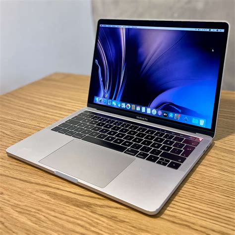 Macbook Pro Retina Touch Bar Silver I Rok Gb Ram Tb Ssd