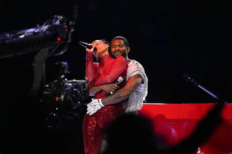 As Fue El Show De Usher Y Alicia Keys En El Medio Tiempo De La Super