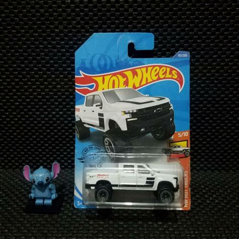 Jual Hot Wheels Chevrolet Chevy Silverado Trail Boss Lt White Shopee Indonesia