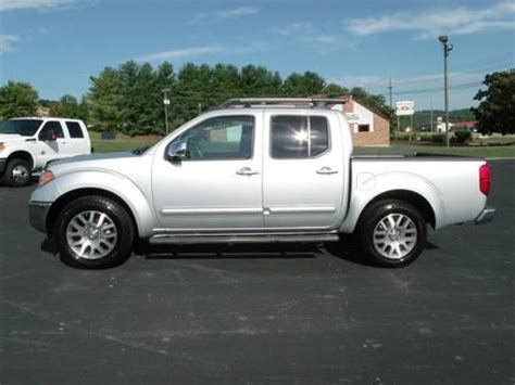 2011 Nissan Frontier Crew Cab Pickup SL Crew Cab 4X2 For Sale In