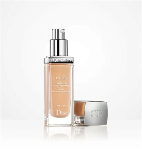 Christian Dior Diorskin Nude Skin Glowing Makeup Spf