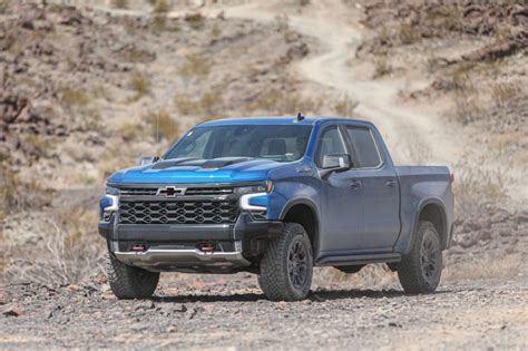 First Look Review 2022 Chevrolet Silverado Zr2 Artofit