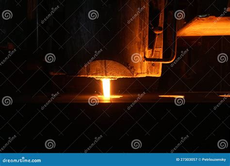 Pouring Of Molten Iron In Foundry Stock Image - Image of casting, iron: 27303057