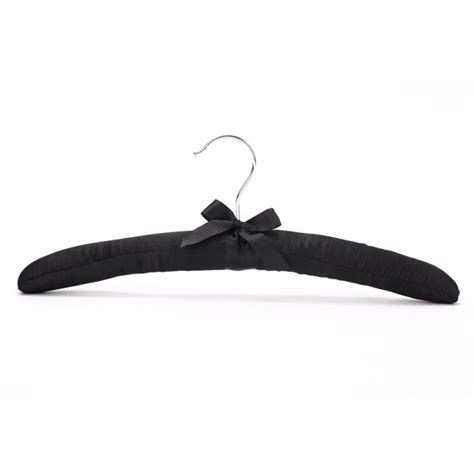 Silk Material And Round Style Glam Satin Padded Hangers Manufacturer