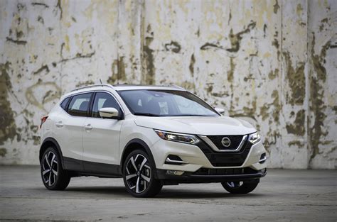 Nissan Rappelle Plus De Rogue Et Qashqai L Annuel De L Automobile