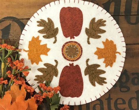 Primitive Stitchery HALLOWEEN Penny Rug FALL Leaves And Pumpkins Candle