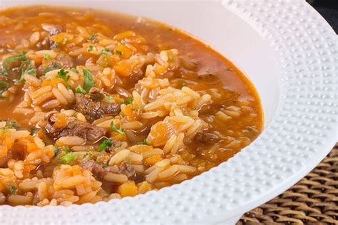 Guiso De Arroz Con Carne Receta Argentina Deliciosa Y Reconfortante